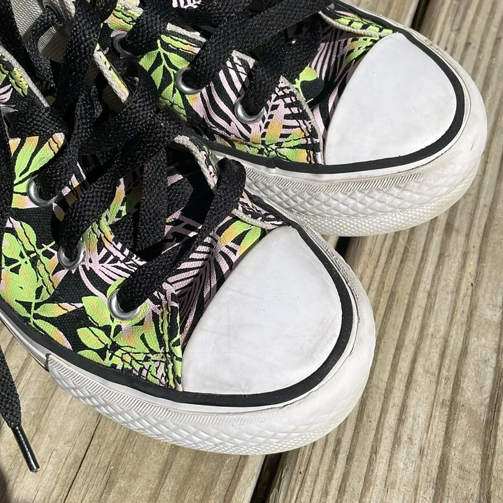 Converse CTAS Platform High Top Tropical Print Sneakers Youth Size 1